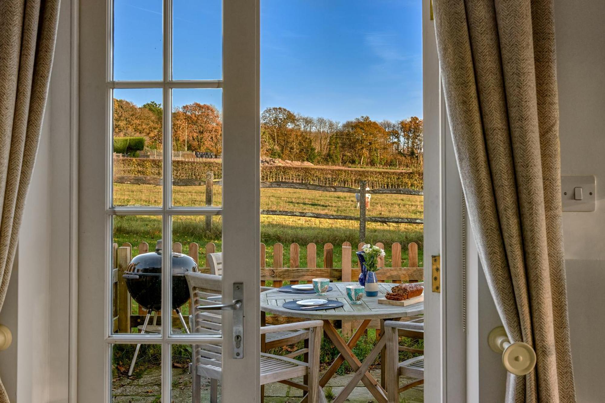 Garden Flat Near Goodwood With Stunning Views Leilighet Petersfield Eksteriør bilde